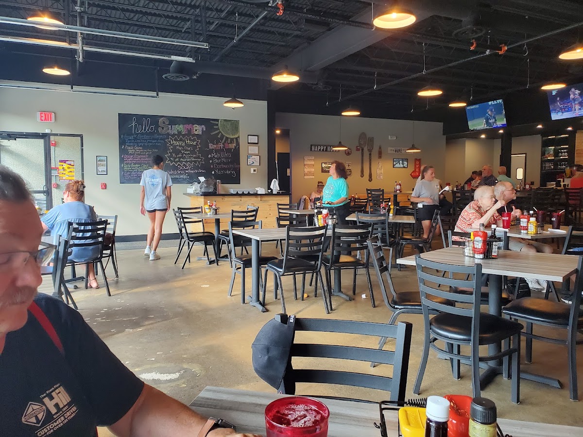 Chef Ray's Diamond Bar And Grill